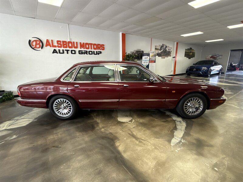 Used 1997 Jaguar XJ Vanden Plas RWD image 3