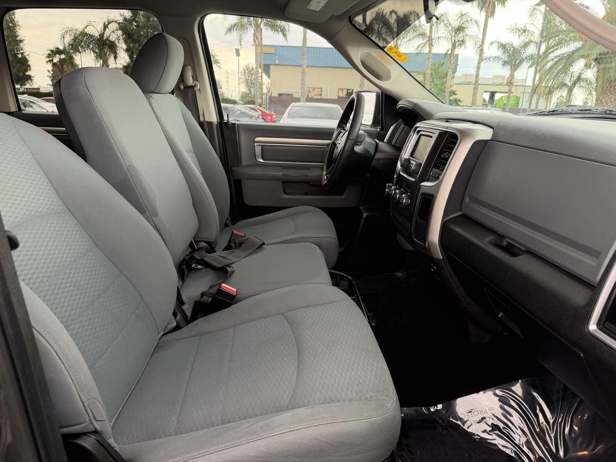 Used 2019 RAM 1500 Classic SLT RWD image 15