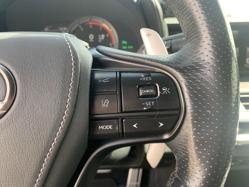 Used 2018 Lexus LC 500 Coupe w/ Touring Package image 20