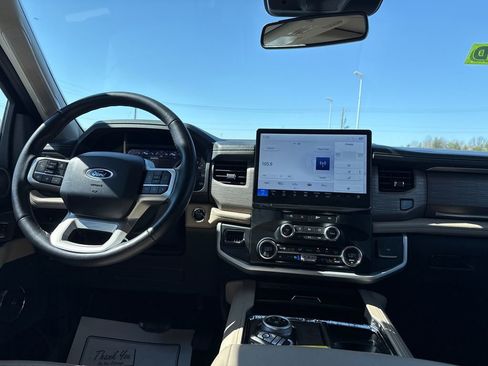 Used 2025 Ford Expedition Max Active image 15