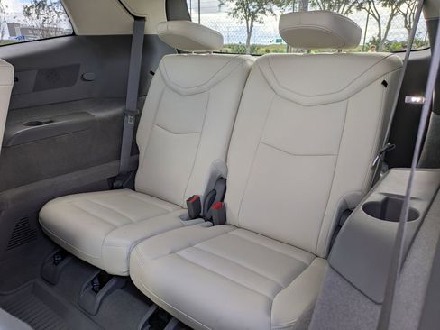 Used 2024 Cadillac XT6 Premium Luxury w/ LPO, Floor Liner Package image 17