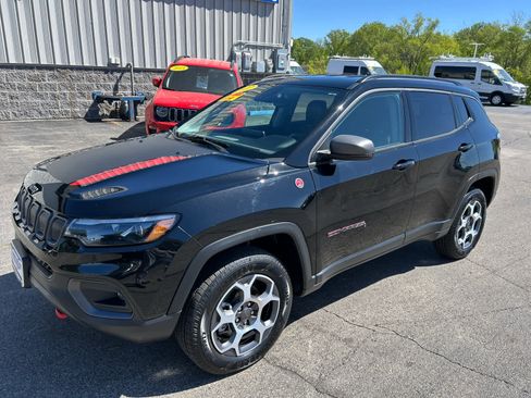 Used 2022 Jeep Compass Trailhawk w/ Trailhawk Elite Group AWD/4WD image 8