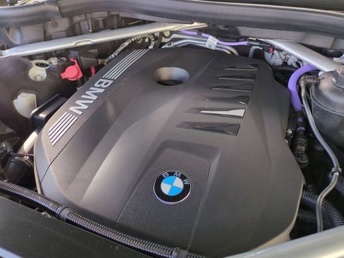 Used 2024 BMW X7 xDrive40i image 35