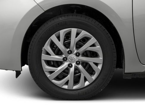 Used 2017 Toyota Corolla LE image 14