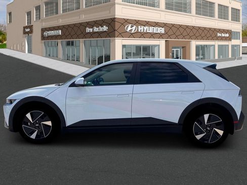 New 2026 Hyundai Ioniq 5 SEL AWD/4WD image 3