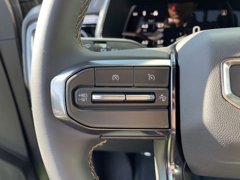 New 2026 GMC Canyon AT4 image 16