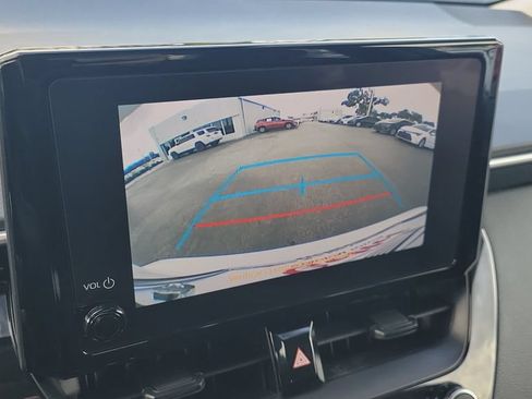 Used 2024 Toyota Corolla LE FWD image 17