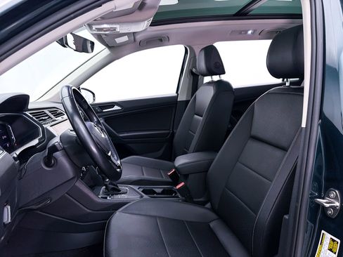 Used 2019 Volkswagen Tiguan SEL FWD image 18