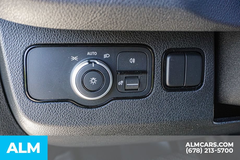 Used 2024 Mercedes-Benz Sprinter 2500 image 50