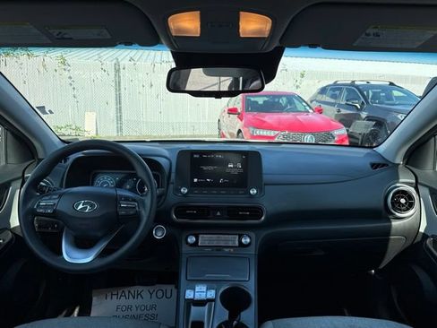 Used 2023 Hyundai Kona SE FWD image 17