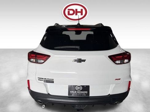Used 2023 Chevrolet TrailBlazer RS w/ Sun and Liftgate Package AWD/4WD image 11