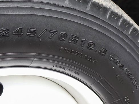 Used 2019 Ford F650 2WD Regular Cab Super Duty image 31