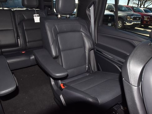 New 2025 Lincoln Navigator Reserve w/ Jet Appearance Package image 22