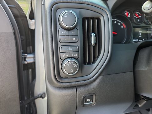 Used 2026 Chevrolet Silverado 1500 Custom Trail Boss image 25