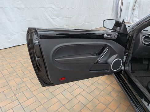 Used 2019 Volkswagen Beetle 2.0T Final Edition SEL image 21