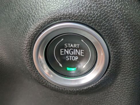 Used 2021 Chevrolet Silverado 1500 LT Trail Boss w/ Convenience Package II AWD/4WD image 21