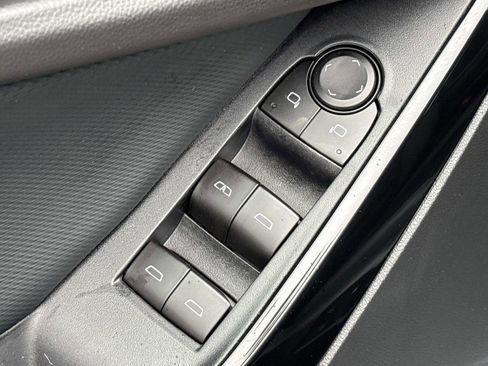 Used 2026 Chevrolet Equinox LT w/ Convenience Package II FWD image 13