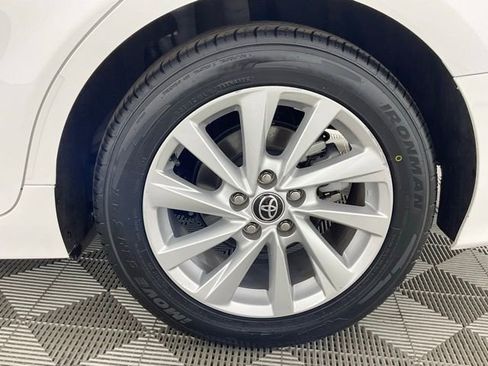 Used 2022 Toyota Camry LE w/ Carpet Mat Package (TMS) image 9