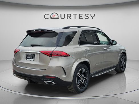 Used 2022 Mercedes-Benz GLE 350 4MATIC image 5