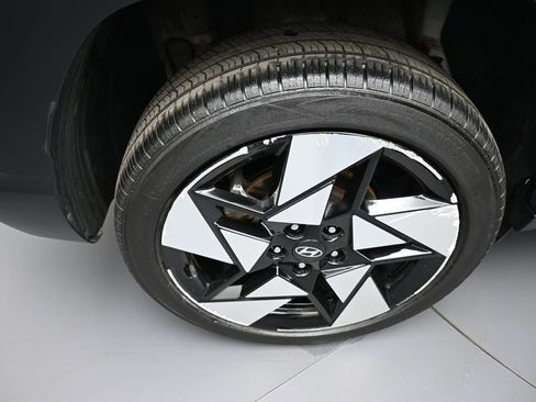 Certified 2024 Hyundai Kona Limited AWD/4WD image 13