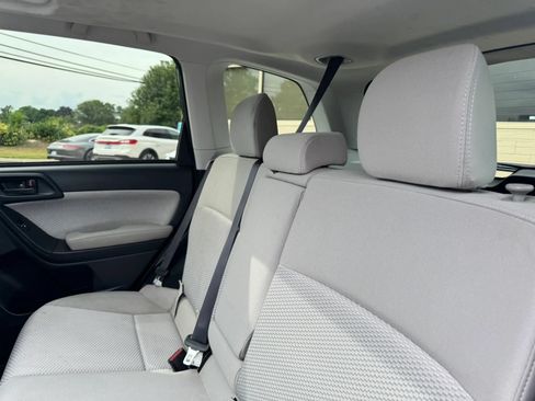 Used 2017 Subaru Forester 2.5i Premium AWD/4WD image 39