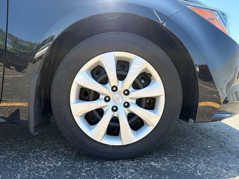 Used 2023 Toyota Corolla LE w/ Carpet Mat Package (TMS) FWD image 20
