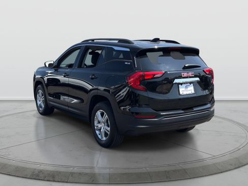 Used 2020 GMC Terrain SLE w/ Driver Convenience Package AWD/4WD image 4