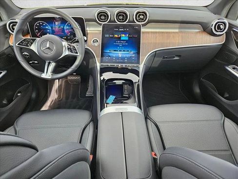 Certified 2026 Mercedes-Benz GLC 300 image 17