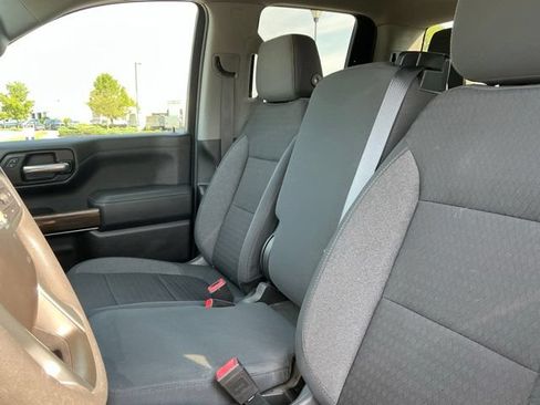 Used 2020 Chevrolet Silverado 1500 LT AWD/4WD image 33