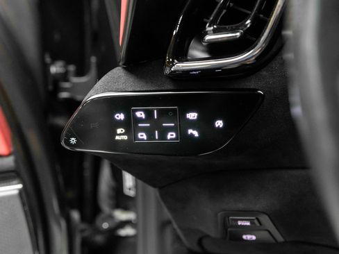 Certified 2022 Ferrari Roma image 26