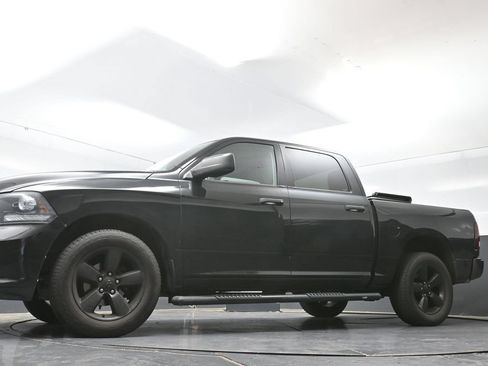 Used 2014 RAM 1500 Express w/ Black Ram 1500 Express Group AWD/4WD image 28