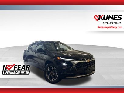 New 2026 Chevrolet Trax LT w/ Sunroof Package