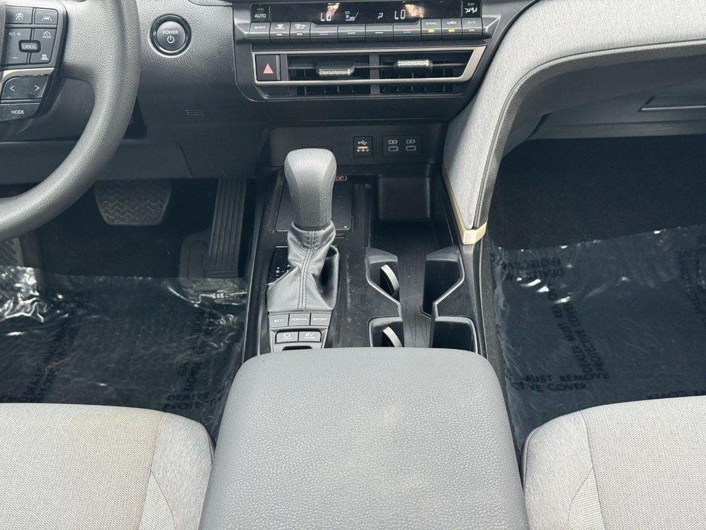 Used 2026 Toyota Camry LE FWD image 21