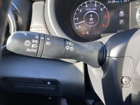 Used 2023 Nissan Kicks SR w/ SR Premium Package image 28