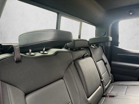 Used 2025 Chevrolet Silverado 1500 LTZ w/ LTZ Premium Package image 18