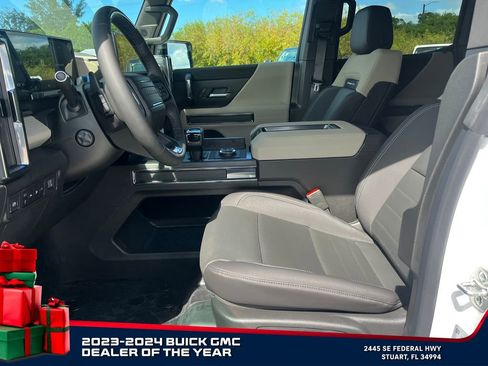 New 2026 GMC Hummer EV SUV image 9