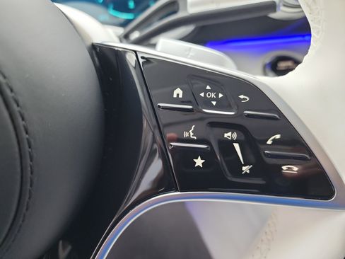New 2026 Mercedes-Benz Maybach SL 680 image 18