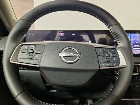 Used 2026 Nissan Sentra SV w/ SV Convenience Package FWD image 19