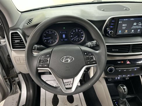 Used 2019 Hyundai Tucson SE AWD/4WD image 4