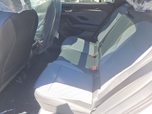 New 2026 Volkswagen Tiguan SE R-Line AWD/4WD image 19