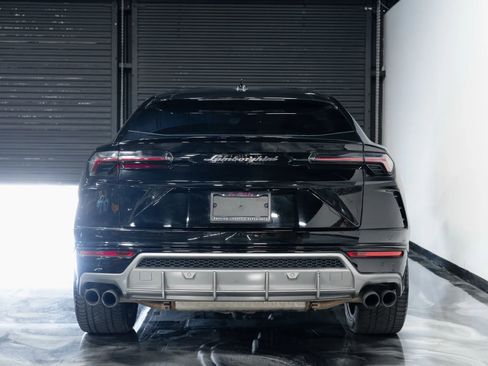 Used 2019 Lamborghini Urus image 8