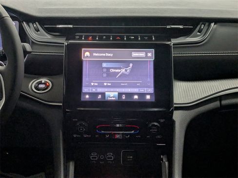 Certified 2024 Jeep Grand Cherokee Laredo X w/ Trailer Tow Package image 18