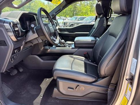 Used 2025 Ford F150 Lariat w/ Equipment Group 502A High AWD/4WD image 10