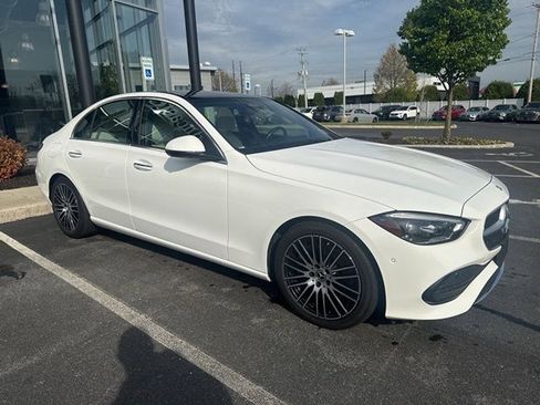 Used 2022 Mercedes-Benz C 300 4MATIC Sedan image 4