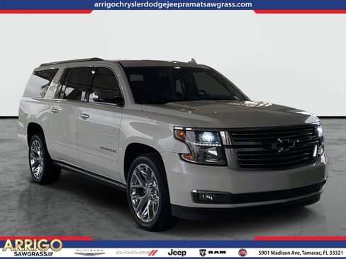 Used 2018 Chevrolet Suburban Premier RWD image 1