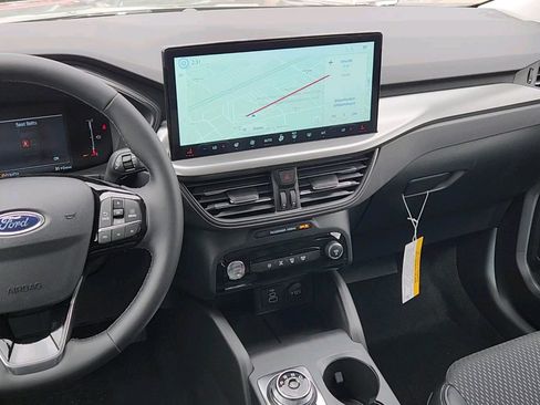 New 2025 Ford Escape PHEV image 9