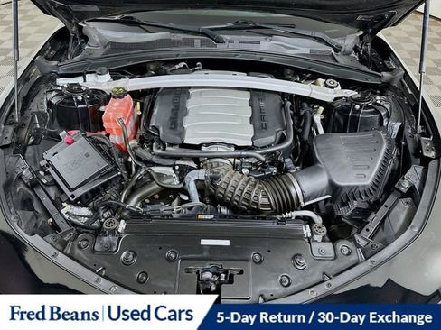 Used 2017 Chevrolet Camaro SS RWD image 35