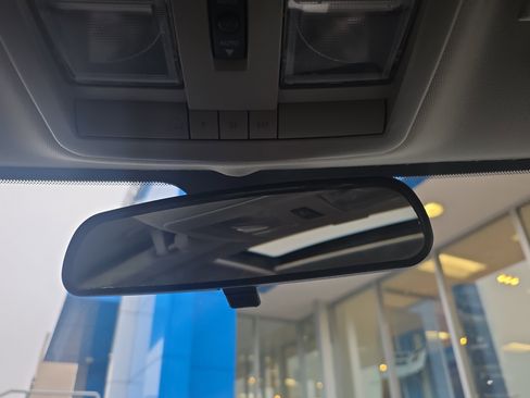 Used 2006 Dodge Charger SRT8 w/ SRT Option Group II image 24