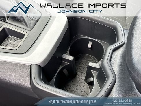 Used 2023 Toyota RAV4 XLE AWD/4WD image 18