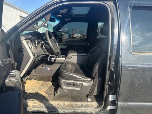 Used 2013 Ford F250 Lariat w/ Lariat Ultimate Pkg AWD/4WD image 4